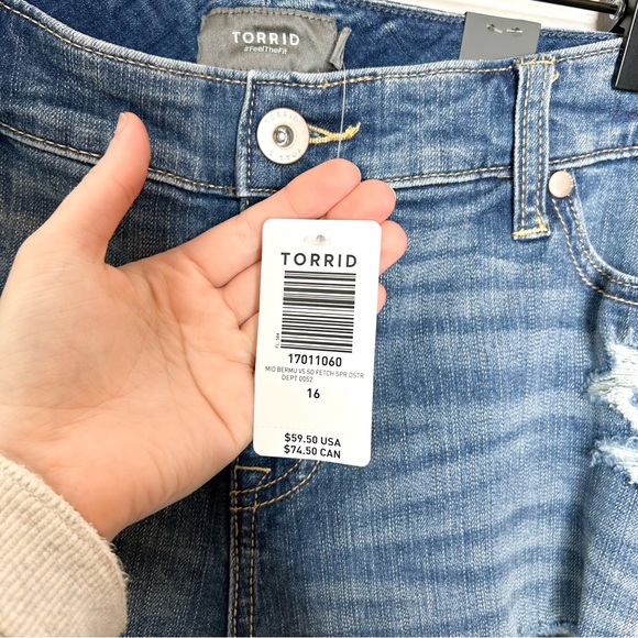 NWT Torrid Bermuda Boyfriend Vintage Stretch Mid Rise Jean Shorts Plus Size 16 - Picture 6 of 8